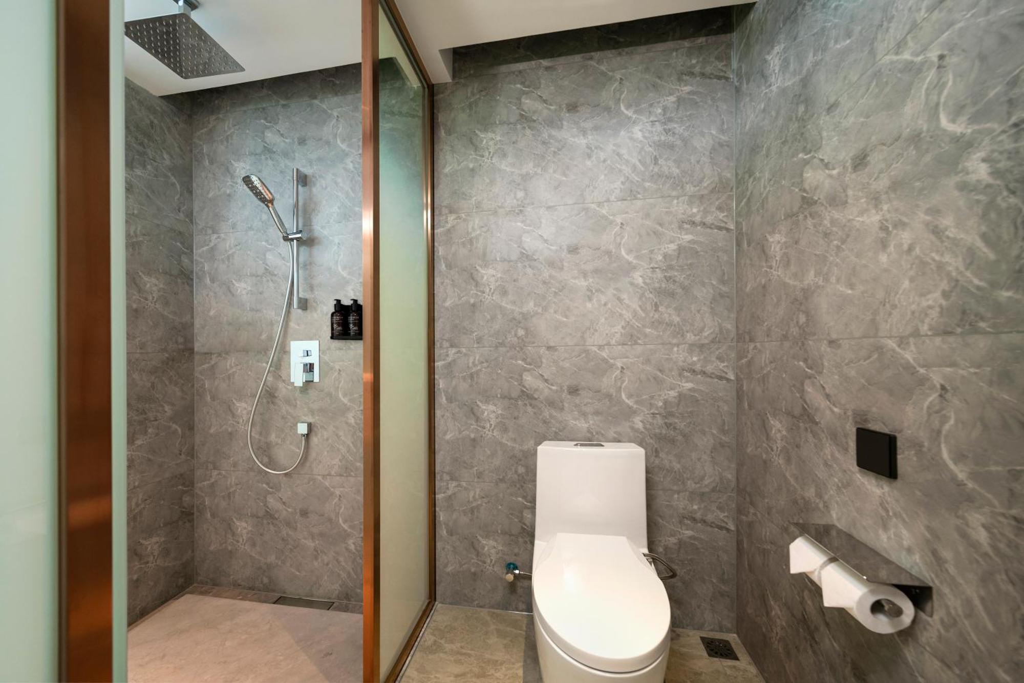 Model J Hotel Jakarta Soekarno - Hatta Airport タンゲラン エクステリア 写真