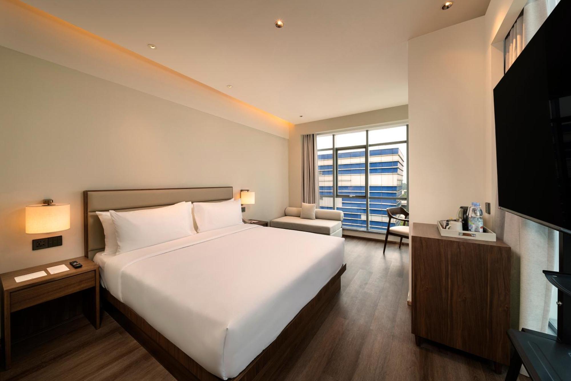 Model J Hotel Jakarta Soekarno - Hatta Airport タンゲラン エクステリア 写真