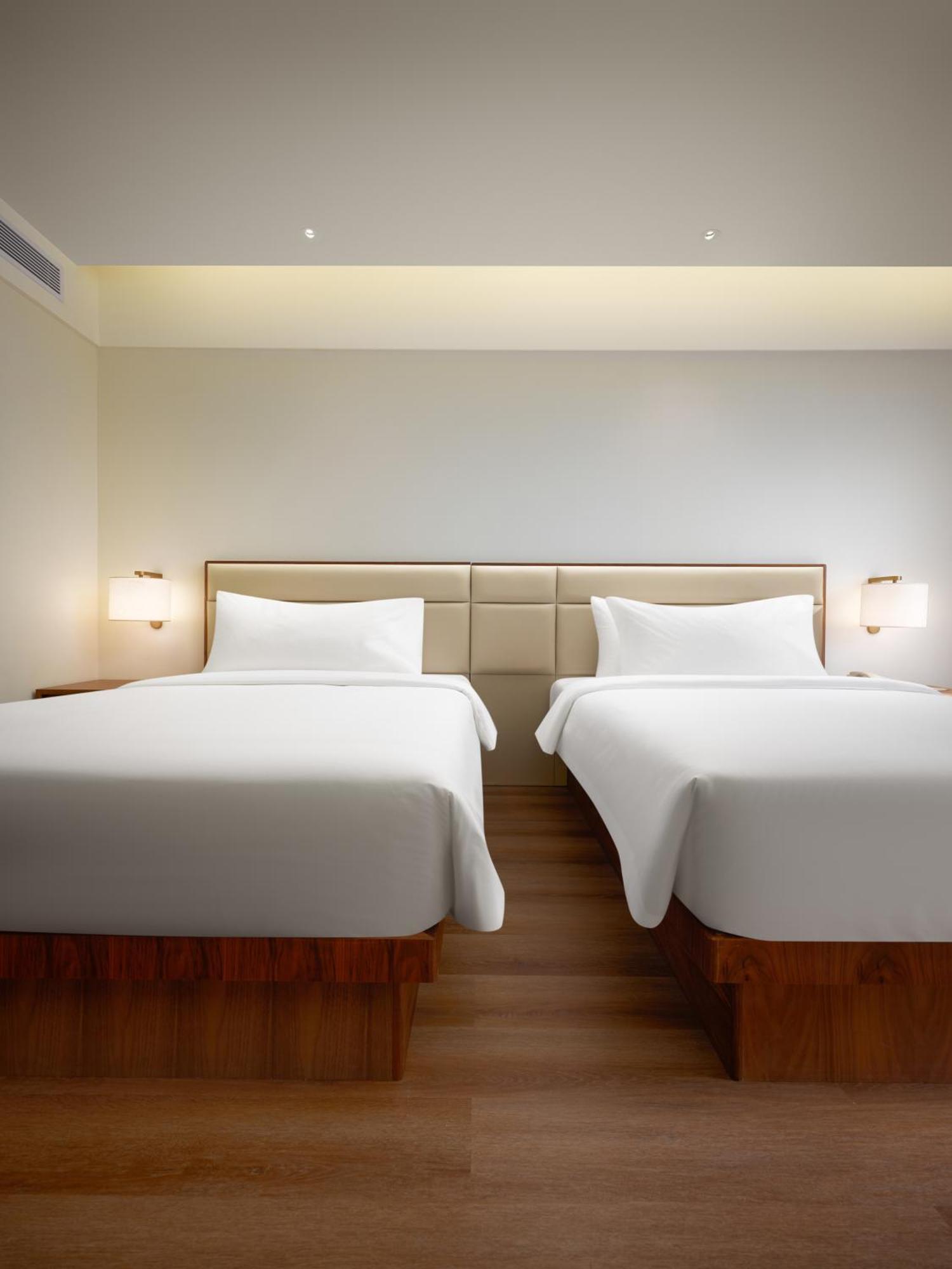 Model J Hotel Jakarta Soekarno - Hatta Airport タンゲラン エクステリア 写真