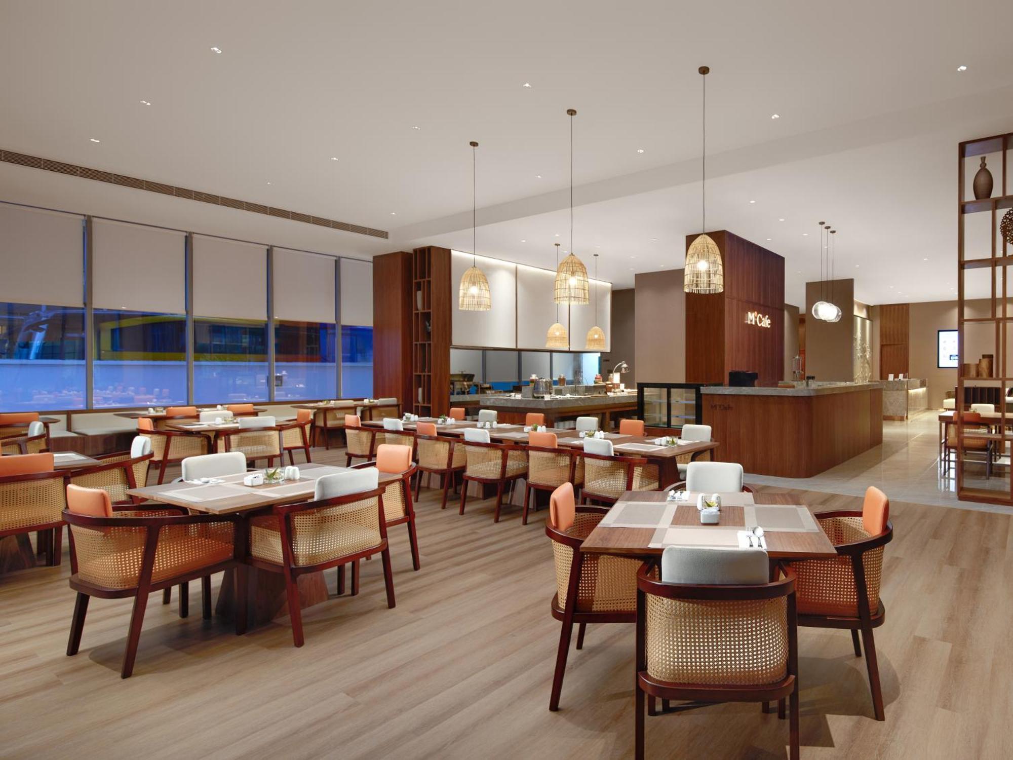 Model J Hotel Jakarta Soekarno - Hatta Airport タンゲラン エクステリア 写真